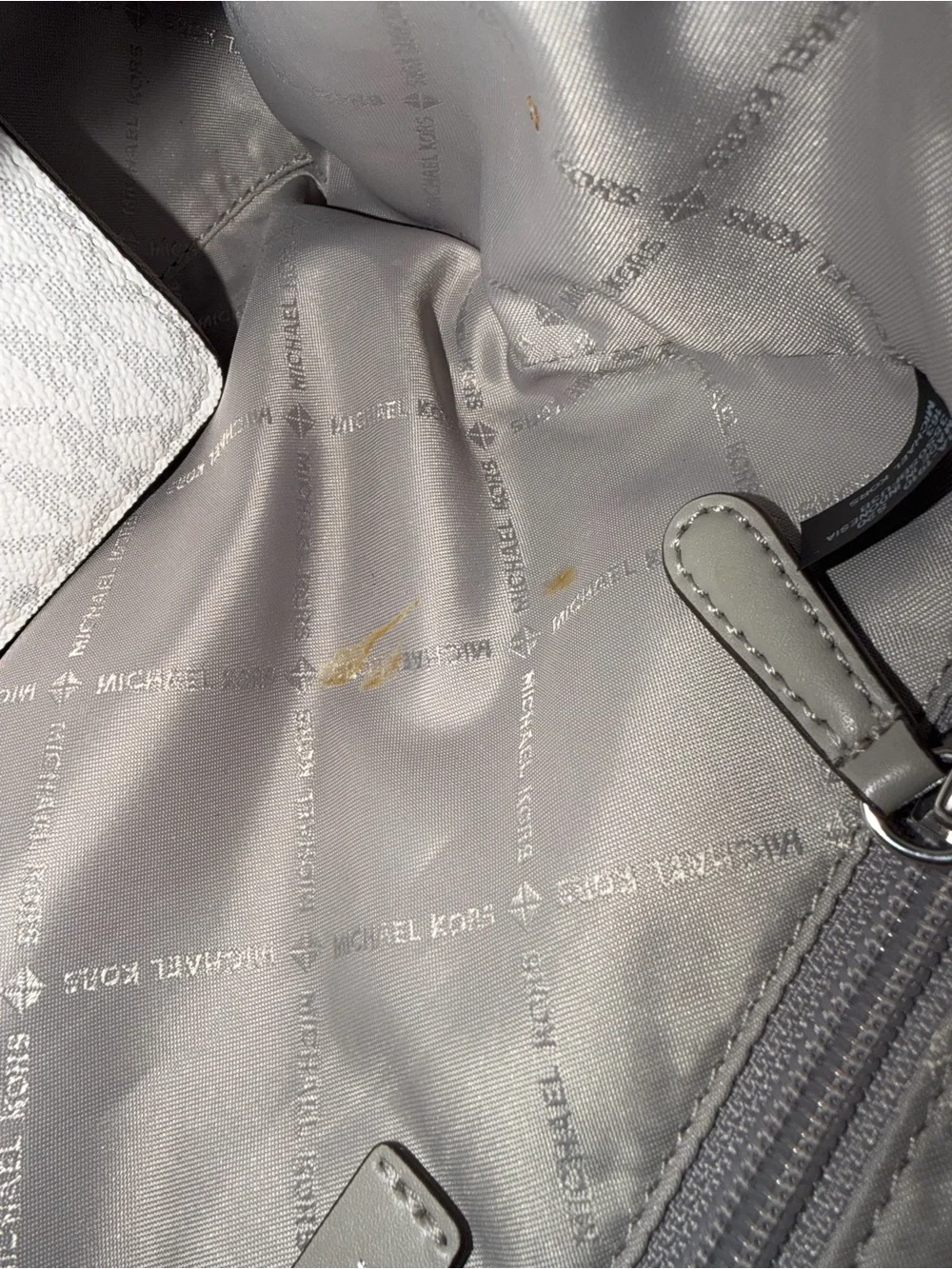 Michael Kors White and Silver Logo Satchel with Matching Wallet - Picture 6 of 8